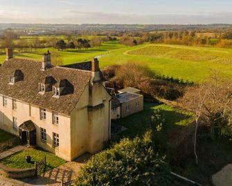 Canons Court Lodge - Wotton-under-Edge - Outdoor view