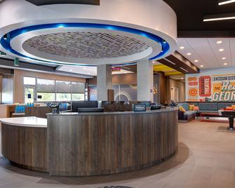 Tru by Hilton Macon North - Macon - Lobby