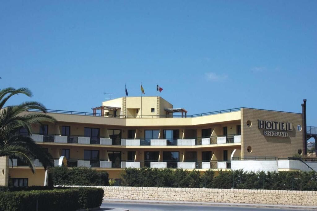 Andrea Doria Hotel