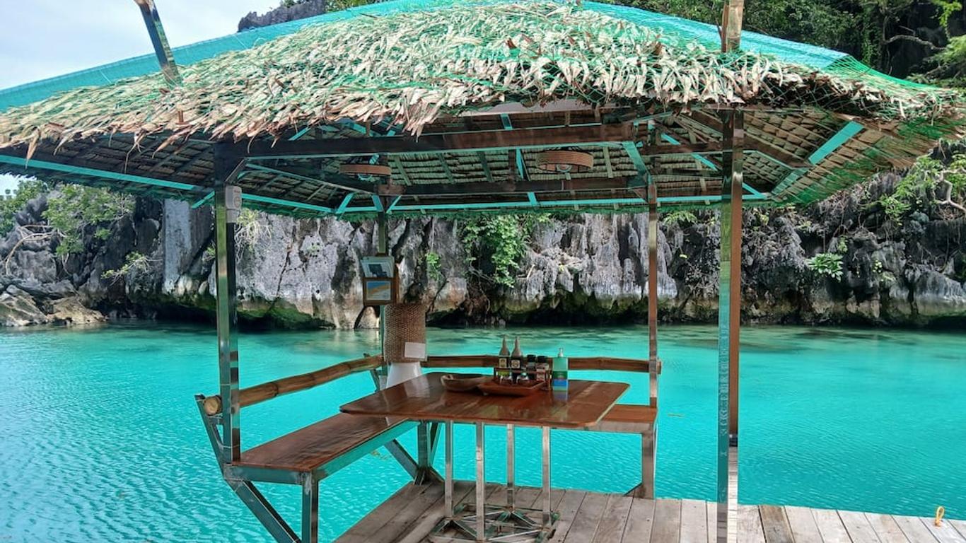 Paolyn Floating House Restaurant