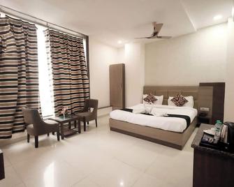 Bhagya Raj Palace Keshavpuram A Luxary Hotel - Kanpur - Schlafzimmer