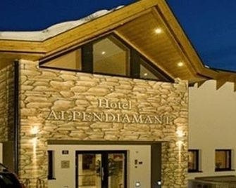 Hotel Garni Alpendiamant - Fiss - Bygning