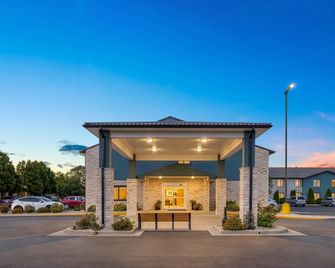 Clarion Pointe Racine - Mount Pleasant - Racine - Budova