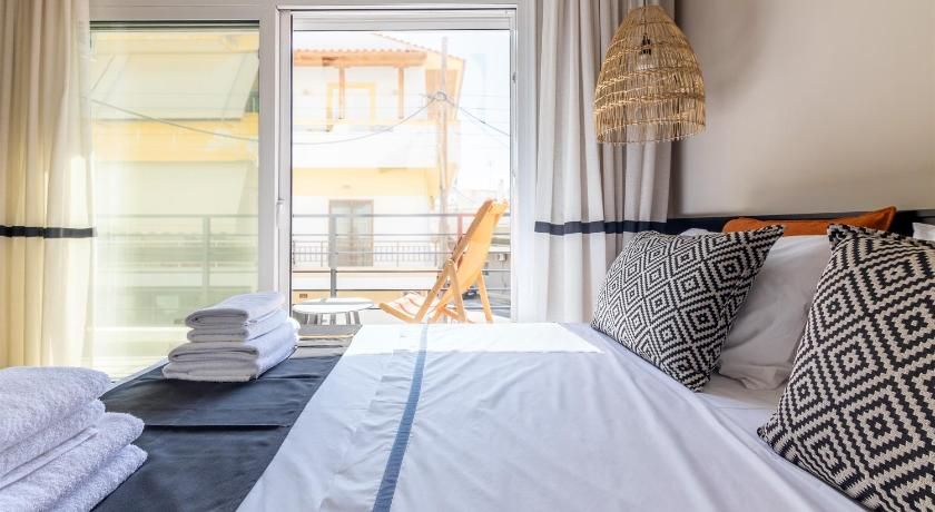 Bedroom view of Andrews Luxury Suites Near The Airport