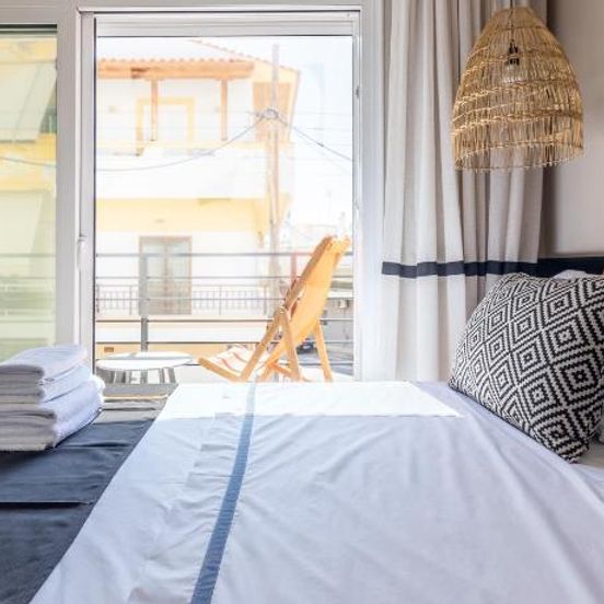 Bedroom view of Andrews Luxury Suites Near The Airport