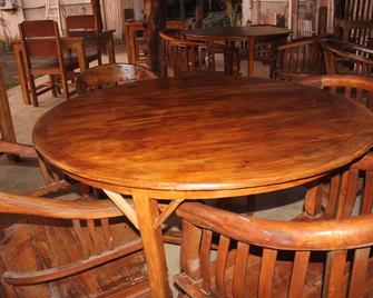Sari Laut - Pemenang - Restaurant