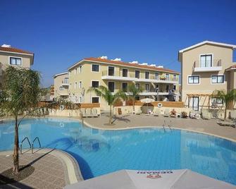 Marand Apartment Bf11 - Paralimni - Svømmebasseng