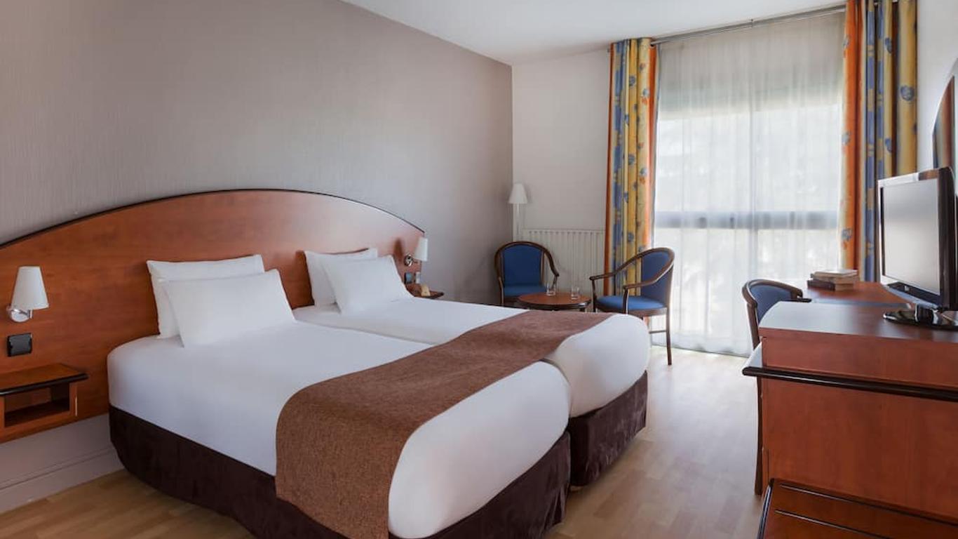 Grand Hotel