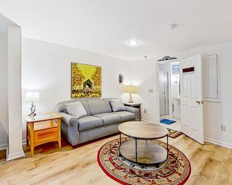 Your Cranmore Country Home - Conway - Living room