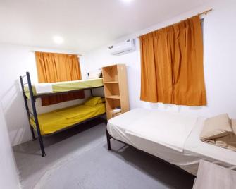 Hostal El Naufrago 1 - Manta - Habitación