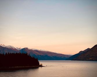 Hotel St Moritz Queenstown - MGallery Collection - Distretto di Queenstown - Bar