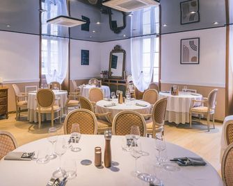 Logis Hôtel & Restaurant Le Soleil D'or - Montigny-la-Resle - Restaurant