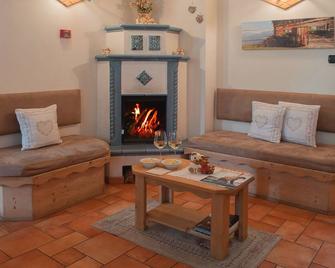 Hotel Garnì Sant'Antonio con Spa - מדונה די קמפייו - סלון