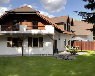 Gästewohnung für 4 Personen 100 qm² - Neuzelle - Gebäude