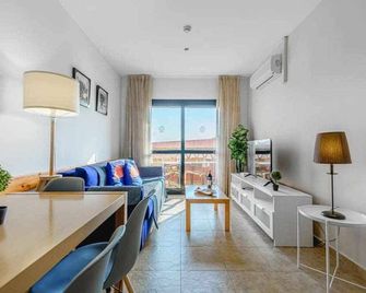 Apartamento junto a la playa 4p piscina y parking - Punta Umbría - Living room