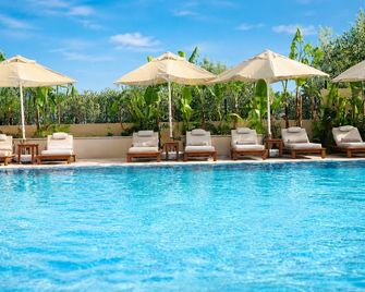 Kamer Exclusive Hotel & Suites - Cesme - Piscina