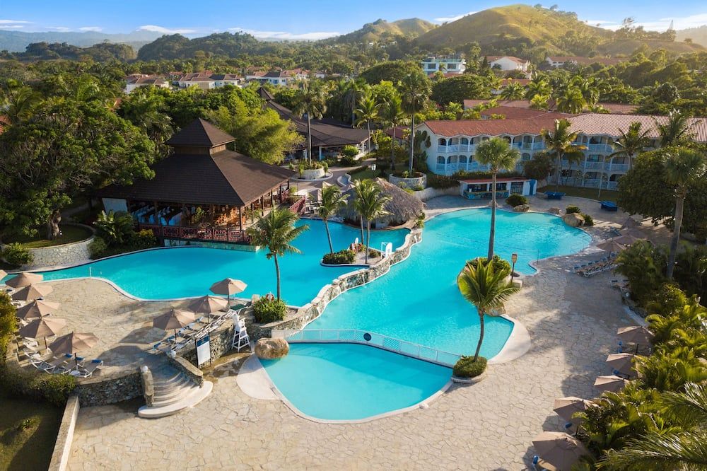 النادي الصحي ومنتجع لايف ستايل تروبيكال الشاطئي، شامل جميع الخدمات