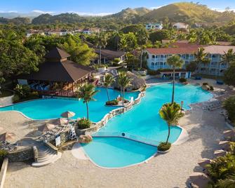 Lifestyle Tropical Beach Resort and Spa - פוארטו פלטה - בריכה