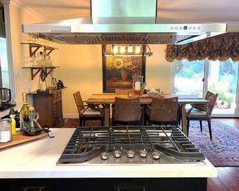 Gorgeous House In A Great San Jose and Campbell Area - San Jose - Dining room