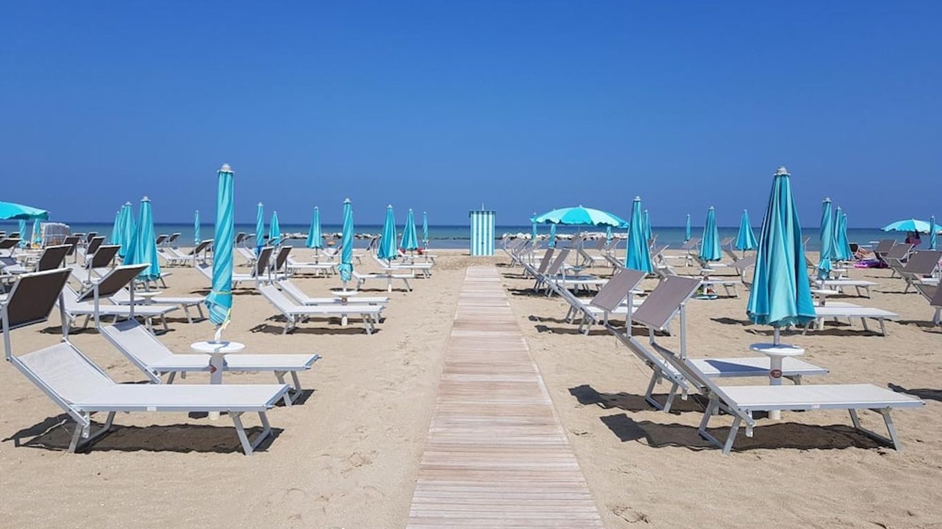 Hotel Paloma Beach Front Chiringuitos Time