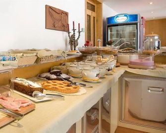 Adamello - Passo del Tonale - Buffet