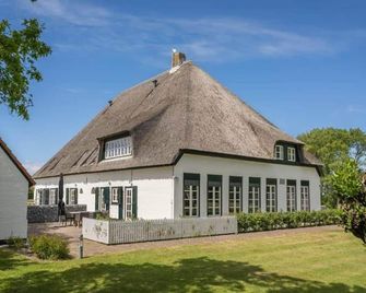 Farmhouse in De Cocksdorp near Beach - De Cocksdorp - Budova