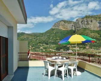 Residence Green Park - Ventimiglia - Balcone