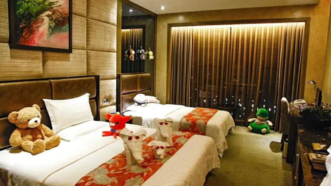 Shengshi Qianhe Hotel International