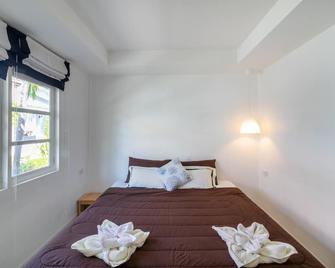 1715 House - White Rhino - Rawai - Bedroom