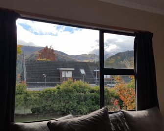 Purple House - Arrowtown - Balkon