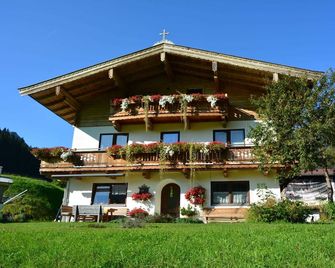 Triple room (incl. Breakfast) - Weindlhof - Waidring - Gebäude