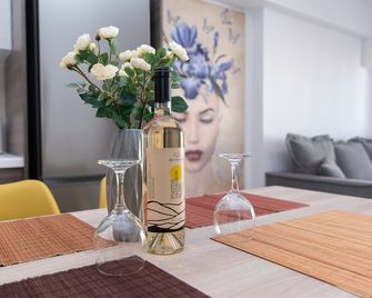 Comfy flat located in Piraeus (E7) - Piraeus - Dining room