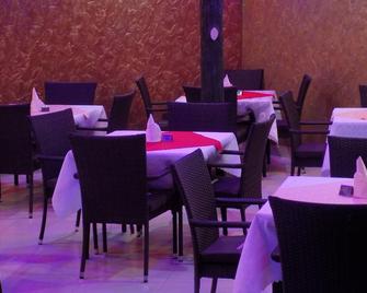 Belline Hotel Ishaka - Bushenyi - Restaurante