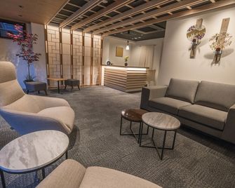 Miru Kyoto Nishiki - Kyoto - Living room