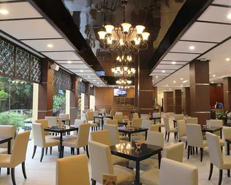 Narita Classic Hotel - Surabaya - Restaurant