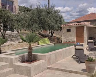 Le Mas de la Tortue (Toit Terrasse) - Caromb - Pool