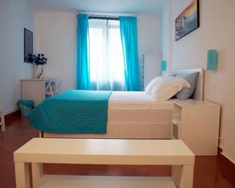 Giramondo - Rapallo - Camera da letto