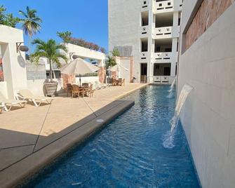 Amparo Resort - Los Ayala - Pool