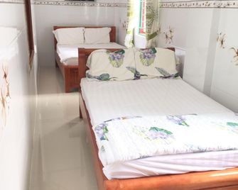 Sunrise Guesthouse - Qui Nhon - Habitación