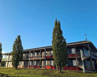 Enzo Hotels Loudeac By Kyriad Direct - Loudéac - Building