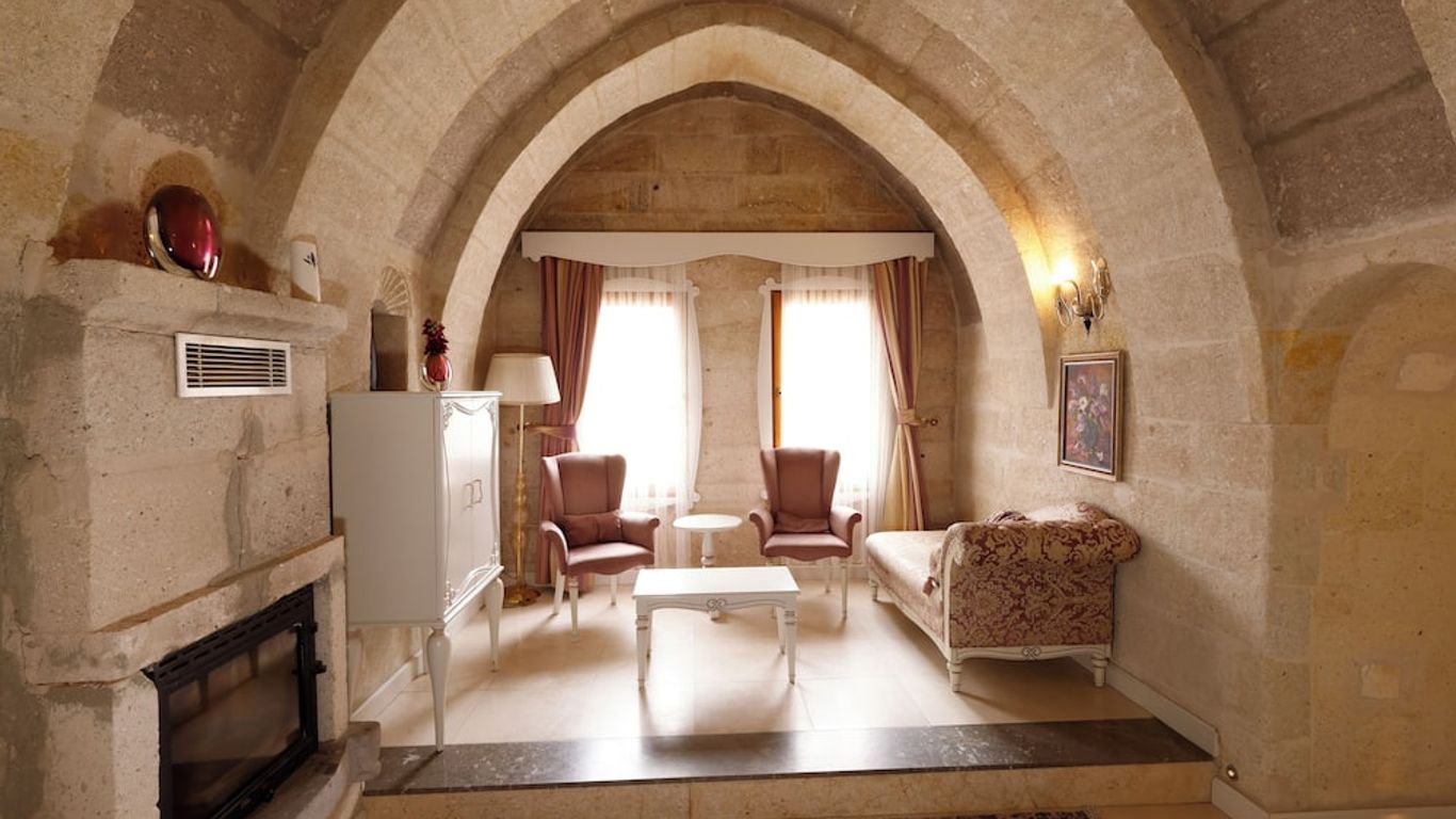 Anatelein Cave Hotel