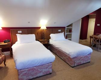 Buccleuch and Queensberry Arms Hotel - Thornhill - Bedroom