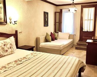 Ada Bacchus Hotel - Bozcaada - Habitación