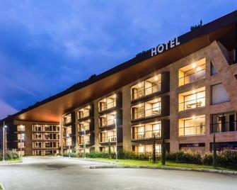 Hotel Rioverde- 5 minutos de cercanía al aeropuerto - Rionegro - Gebouw