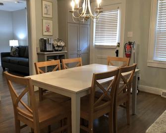 Historic Bardstown Cottage Renovated In 2020 - Bardstown - Dining room