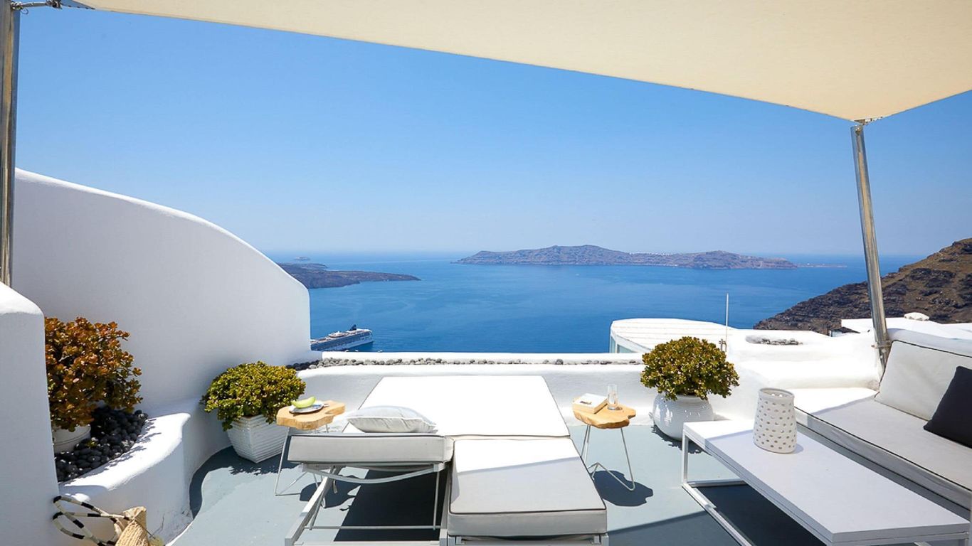 Infinity Suites & Dana Villas