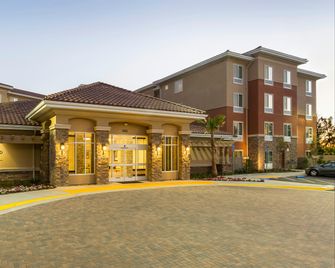 Homewood Suites by Hilton San Bernardino - San Bernardino - Building