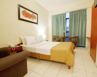 El Dorado Express Hotel - Iquitos - Phòng ngủ