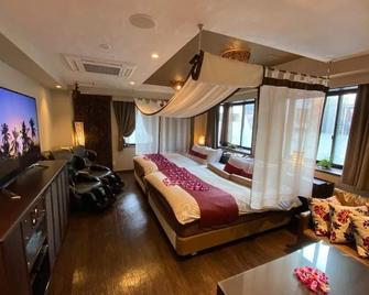Hotel Balian Nanba Shinsaibashi - Adults Only - Osaka - Bedroom
