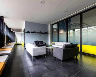 Yugo Explore - Broadstone Hall - Dublín - Lobby